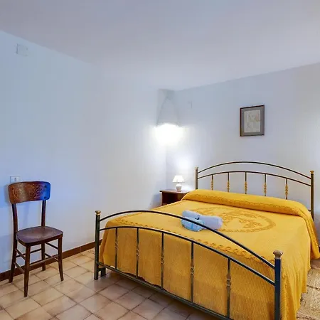 Holiday home Mandarino *
